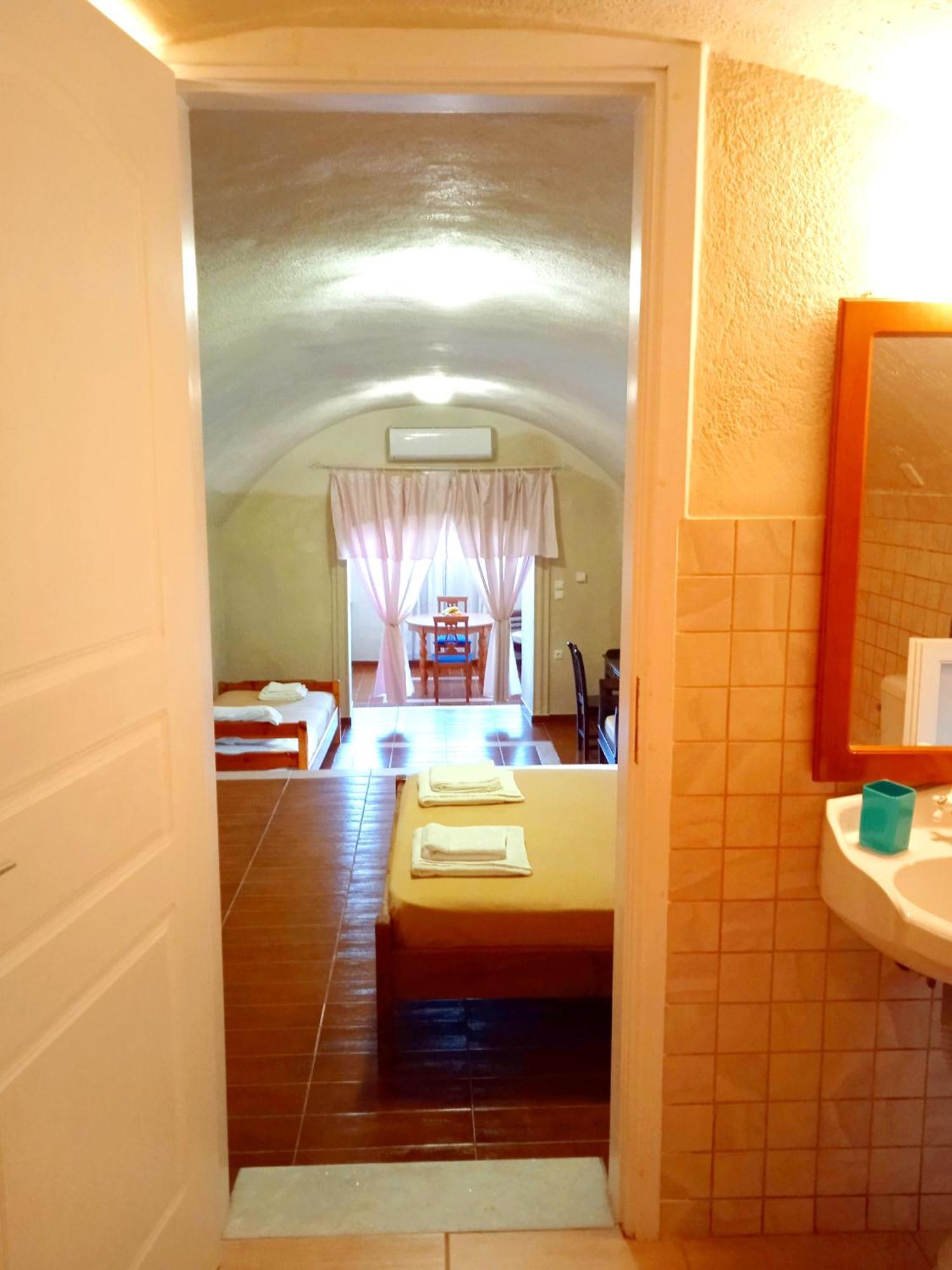 Loukas Kontos Traditional House Emporio  Luaran gambar
